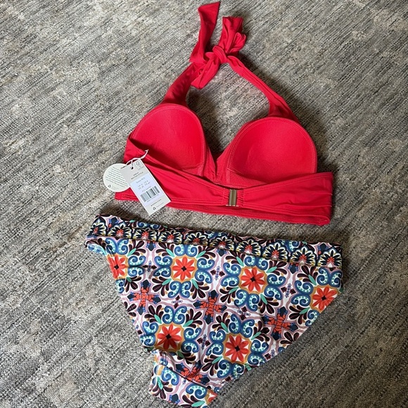 Boden Bikini - Red and Multicolor Floral - NWT - size 8 - halter top -padded bra - Picture 7 of 7